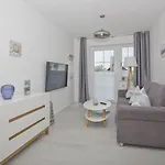 Haus Inselwind 03 Meerbodden Mit Gratis Nutzung Vom Ahoi Erlebnisbad Und Sauna In Sellin Apartman *