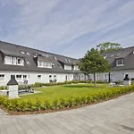 Haus Inselwind 03 Meerbodden Mit Gratis Nutzung Vom Ahoi Erlebnisbad Und Sauna In Sellin *